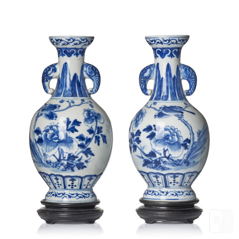 A pair of blue and white 'peony and birds' vases,